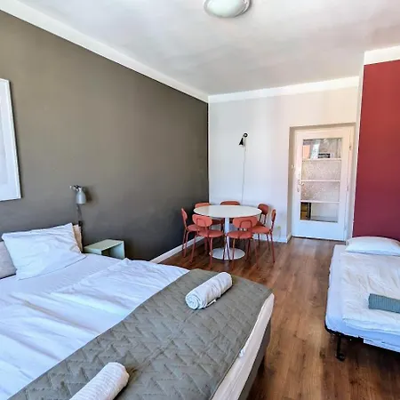Flat In Zizkov -502- Apartment Prague Exterior photo